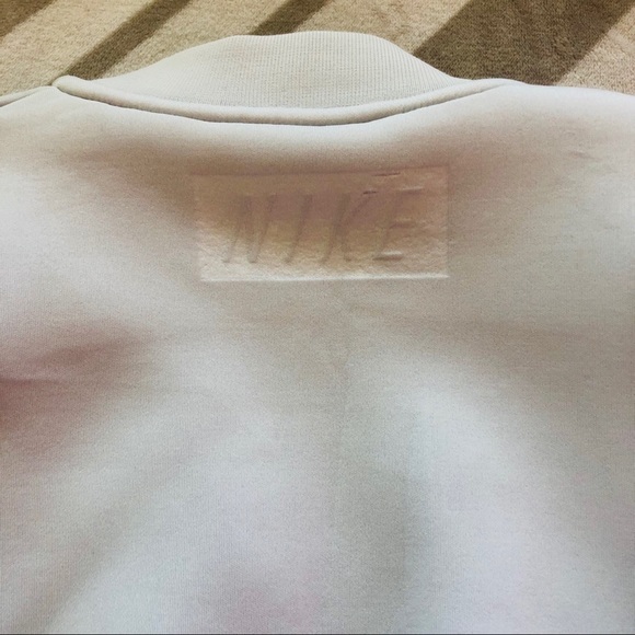 Limited Edition! Nike Dri-fit jacket - Picture 7 of 8
